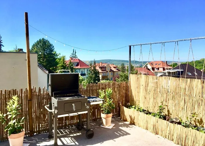 Maisonette Südstadtvilla Apartment *